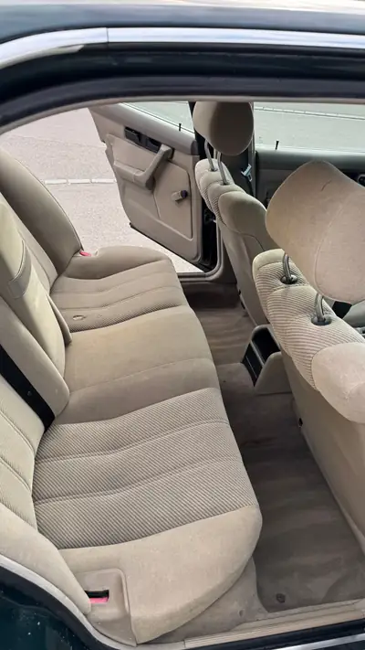 BMW 520i E34 — Berline classique de 1992, moteur 2.0L fiable et économique — Miniatur 9