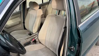 BMW 520i E34 — Berline classique de 1992, moteur 2.0L fiable et économique — Miniatur 10