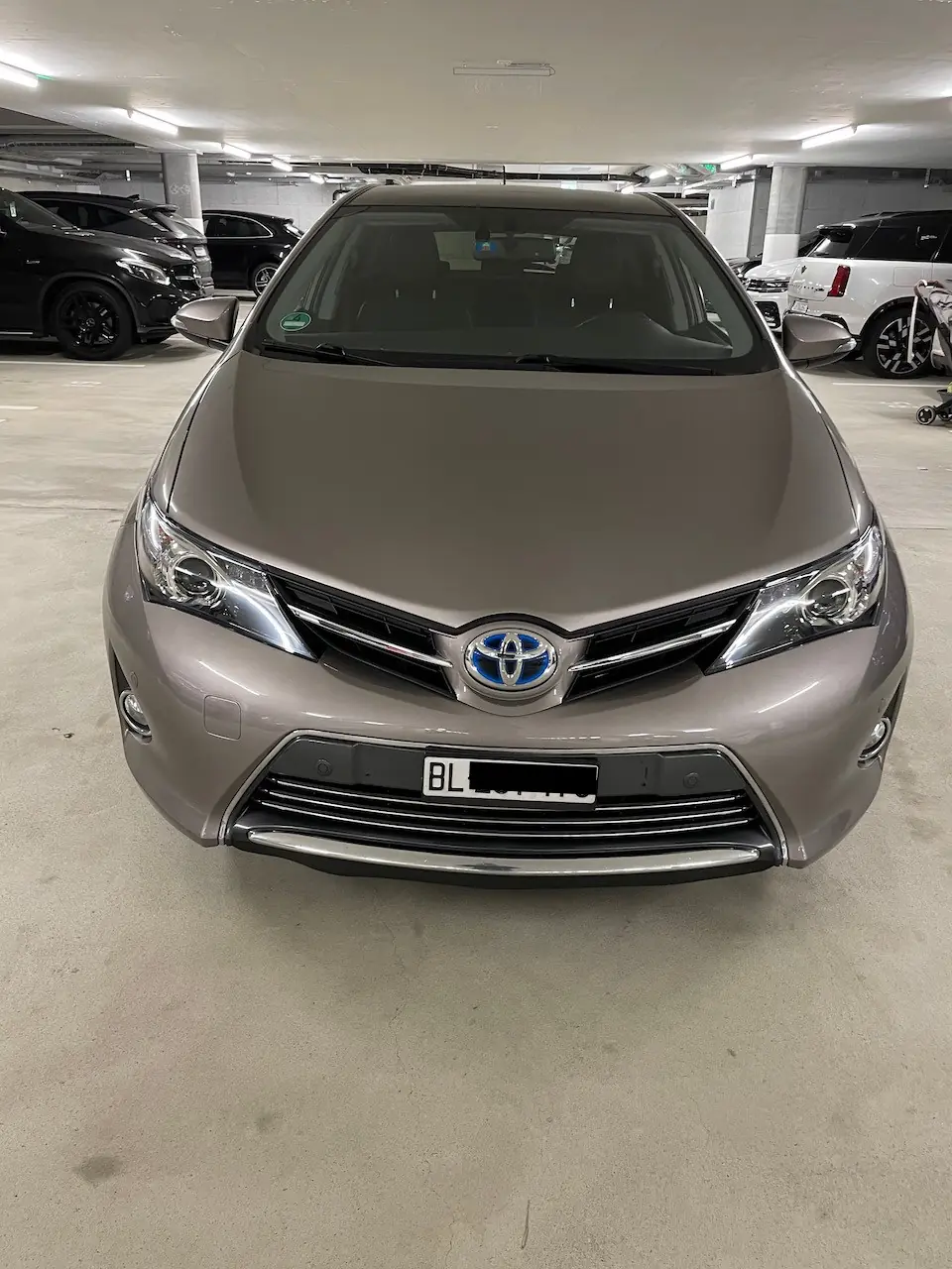 Toyota Auris 2014 occasion Binningen — 3