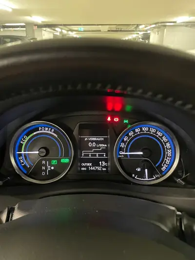 Toyota Auris 1.8 HSD Linea Sol — Berline hybride écologique, entretien frais — Miniature 15
