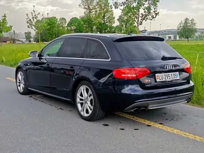 Audi S4 Avant 3.0 TFSI Quattro — Break sport V6 surpuissant, 125'000 km seulement — Seitenansicht