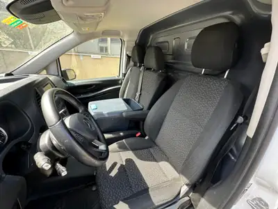 Mercedes-Benz Vito 116 CDI — Utilitaire professionnel, aménagement Sortimo premium inclus — Miniature 12