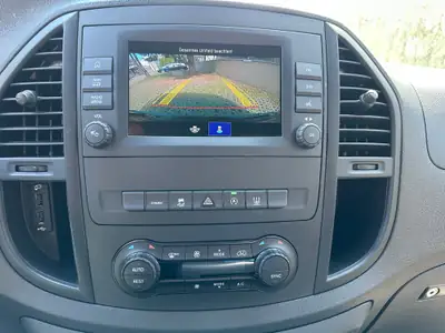 Mercedes-Benz Vito 116 CDI — Utilitaire professionnel, aménagement Sortimo premium inclus — Miniature 11