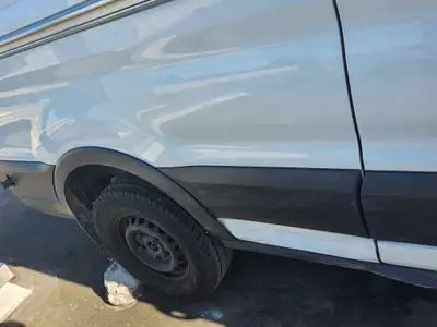 Ford Transit Van 350 L3 — Utilitaire fiable, frais révisé, prêt au travail — Miniature 10