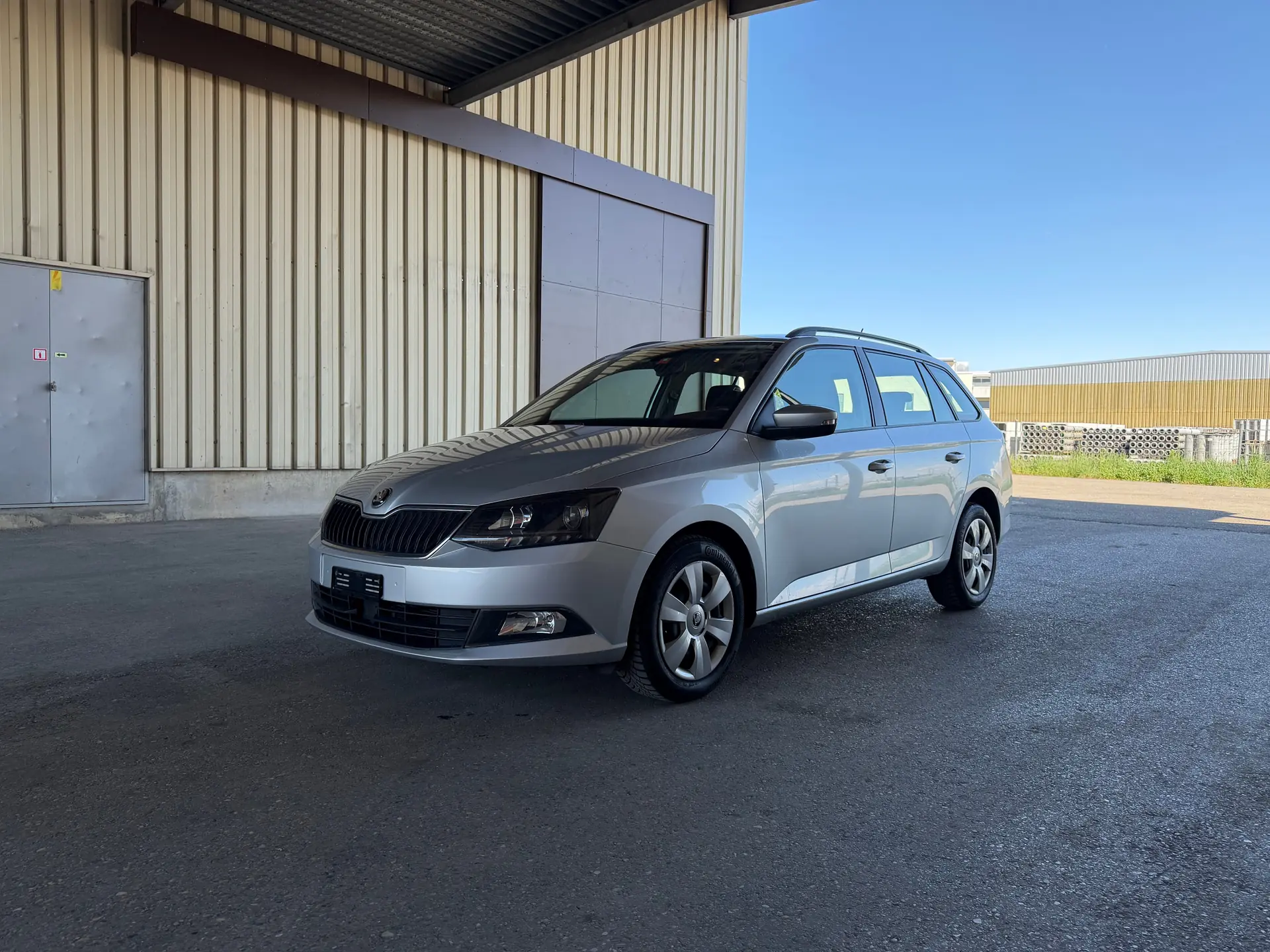 Skoda Fabia 1.2 TSI Ambition DSG — Citadine polyvalente, sans accident, 145'000 km — Außenansicht