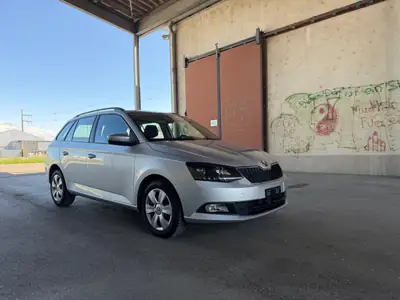 Skoda Fabia 1.2 TSI Ambition DSG — Citadine polyvalente, sans accident, 145'000 km — Armaturenbrett