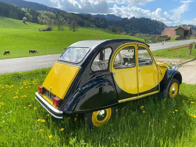 Citroën 2CV Charleston 1982 — Icône rétro restaurée, état exceptionnel — Heckansicht