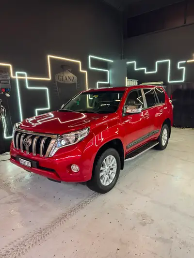 Toyota Land Cruiser 4.0 V6 — Le mythique SUV avec moteur essence rare et zéro sinistre — Außenansicht