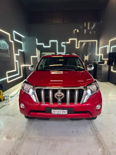 Toyota Land Cruiser 4.0 V6 — Le mythique SUV avec moteur essence rare et zéro sinistre — Seitenansicht