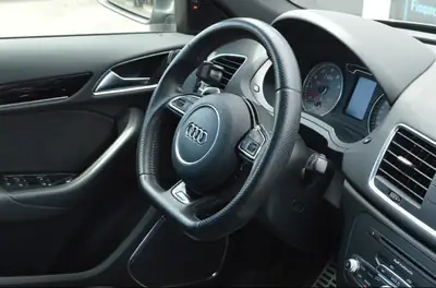 Audi RS Q3 2.5 TFSI quattro — SUV sportif 310 ch, 79'000 km seulement — Miniature 11