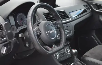 Audi RS Q3 2.5 TFSI quattro — SUV sportif 310 ch, 79'000 km seulement — Miniature 14