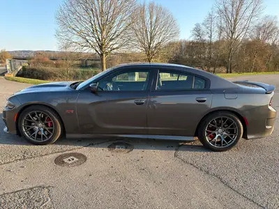 Dodge Charger SRT V8 — Muscle car américain 492 ch, état impeccable — dettaglio