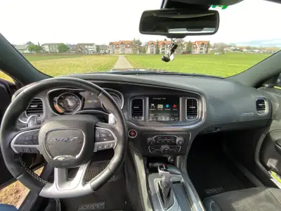 Dodge Charger SRT V8 — Muscle car américain 492 ch, état impeccable — Miniatura 7