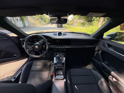 Porsche 911 992 Carrera T — Puriste de route, manuel intégral, 16 900 km seulement — Detail