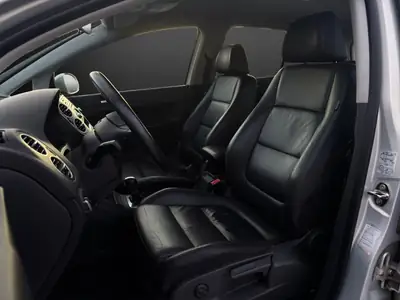 VW Golf Plus 1.2 TSI Trendline — Monospace compact fiable, révision & garantie incluses — Miniature 7