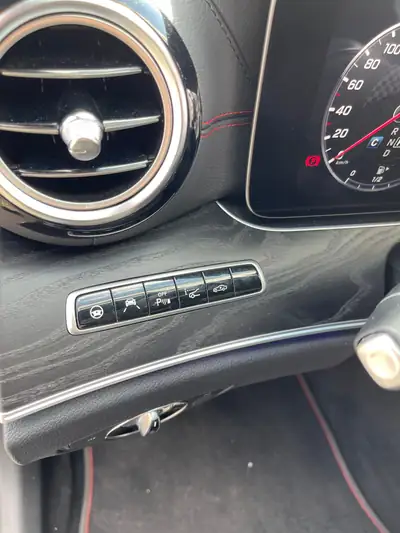 Mercedes-Benz E 53 AMG 4Matic+ — Berline sportive 435 ch, très faible kilométrage — Miniature 8