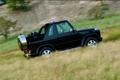 Mercedes-Benz G 350 Cabrio — Un classique luxe tout-terrain, état collection impeccable — Miniatur 17