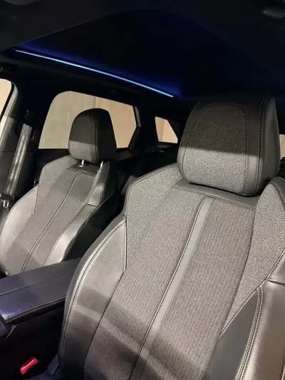 Peugeot 3008 GT Line 180 PS — SUV élégant, état impeccable, 120'000 km — Detail