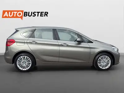BMW 225 Active Tourer — Monospace compact premium, motorisation 231 ch et garantie 12 mois — tableau de bord
