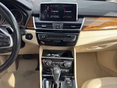 BMW 225 Active Tourer — Monospace compact premium, motorisation 231 ch et garantie 12 mois — Miniature 13