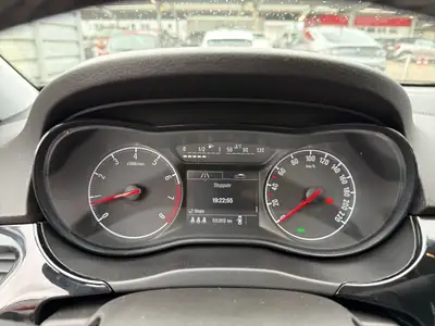 Opel Corsa 1.0 T EcoFLEX Color Edition — Citadine économe, peu kilométrée et bien entretenue — Miniature 13