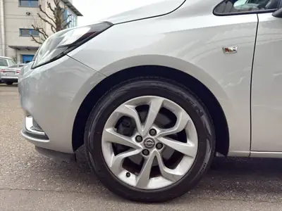 Opel Corsa 1.0 T EcoFLEX Color Edition — Citadine économe, peu kilométrée et bien entretenue — Miniature 16