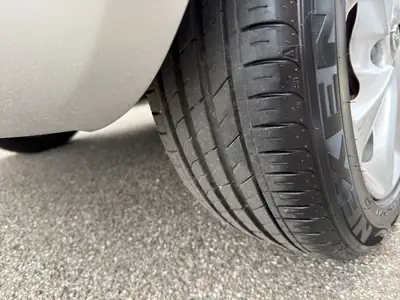 Opel Corsa 1.0 T EcoFLEX Color Edition — Citadine économe, peu kilométrée et bien entretenue — Miniature 21