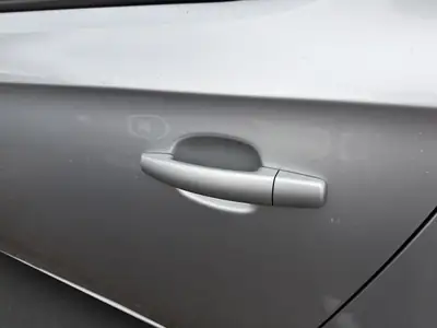 Opel Corsa 1.0 T EcoFLEX Color Edition — Citadine économe, peu kilométrée et bien entretenue — Miniature 22