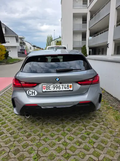 BMW 116d Steptronic Pure M Sport — Diesel efficace, design affirmé, excellent état — fianco