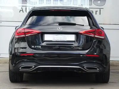 Mercedes-Benz A 250 Progressive — Berline compacte dynamique, 117'900 km — detail
