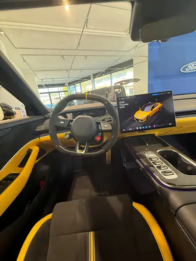 Xiaomi SU7 Ultra — Berline électrique 1548 ch, 0-100 km/h en 1.98s, kilométrage minimal — Miniatur 7