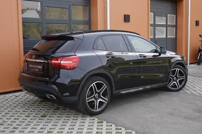 Mercedes-Benz GLA 250 AMG Line 4Matic — SUV compact dynamique, 4WD intégral, équipements premium — détail