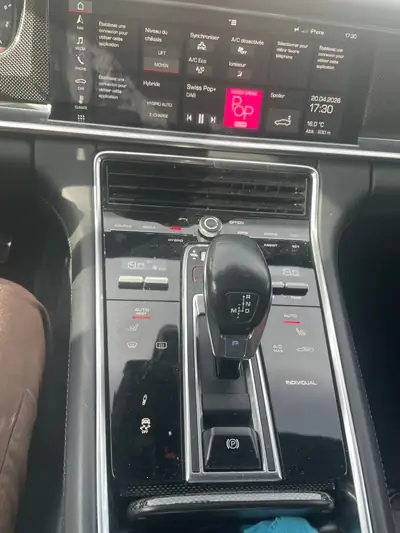 Porsche Panamera Turbo S E-Hybrid — 680 ch, hybride rechargeable, garantie constructeur — Seitenansicht