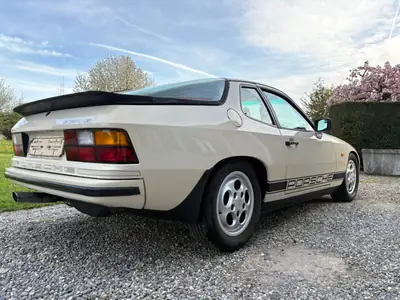 Porsche 924 S 1986 — Coupé sport emblématique, moteur 2.5L atmosphérique — côté