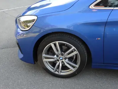 BMW 220 Active Tourer xDrive — Monospace premium diesel, équipement M Sport complet — dashboard