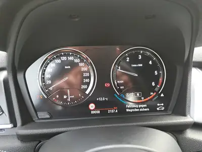 BMW 220 Active Tourer xDrive — Monospace premium diesel, équipement M Sport complet — Thumbnail 12