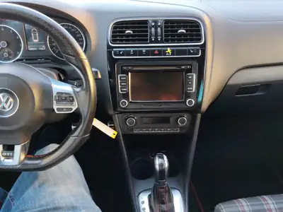 VW Polo 1.4 TSI GTI Carbon Edition — Sportive compacte, entretien impeccable — Miniatura 13