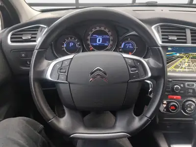 Citroën C4 2016 — Berline automatique entretenue, sans sinistre — Thumbnail 10