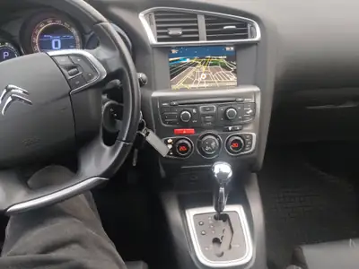 Citroën C4 2016 — Berline automatique entretenue, sans sinistre — Thumbnail 12