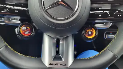 Mercedes-AMG A 45 S 4Matic+ — 421 ch, performances extrêmes, 33 000 km seulement — Miniatura 9