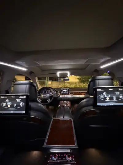 Audi A8 L 6.3 FSI W12 — Berline de prestige, 500 ch et transmission tiptronic — Miniature 10