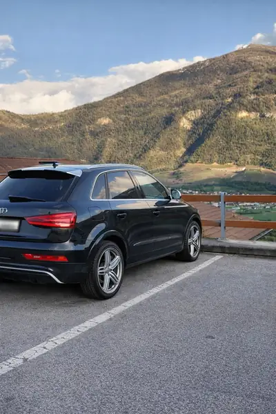 Audi RS Q3 2.5 TFSI Quattro — SUV sportif 310 ch, sans accident — côté