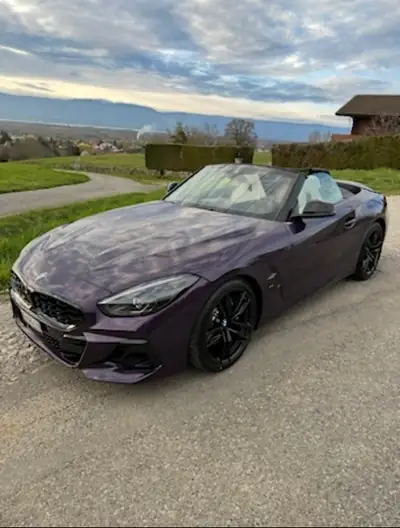 BMW Z4 M40i Steptronic — Cabriolet sportif 340 ch, teinte violette exclusive — arrière