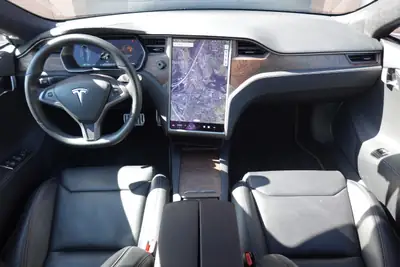 Tesla Model S 100D Performance — 772 ch, Autopilot et toit panoramique — Miniature 11