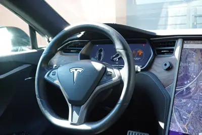 Tesla Model S 100D Performance — 772 ch, Autopilot et toit panoramique — Miniature 12