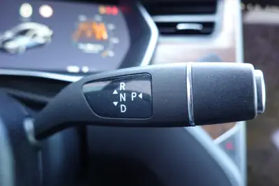 Tesla Model S 100D Performance — 772 ch, Autopilot et toit panoramique — Miniature 14