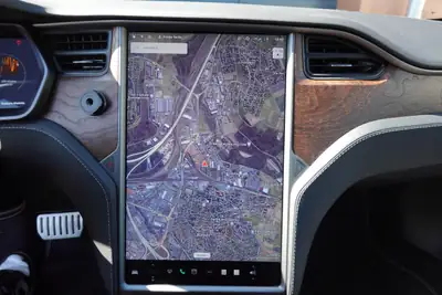 Tesla Model S 100D Performance — 772 ch, Autopilot et toit panoramique — Miniature 15