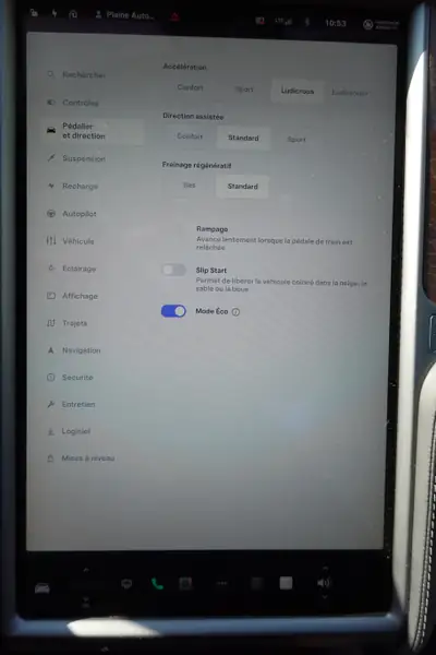 Tesla Model S 100D Performance — 772 ch, Autopilot et toit panoramique — Miniature 17