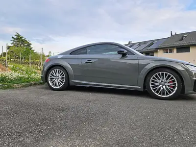 Audi TT Coupé TTS Quattro S-tronic — 320 ch, Design iconic et traction intégrale — Thumbnail 8