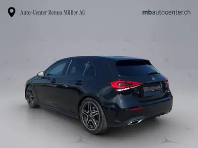 Mercedes-Benz Classe A 220 AMG Line 4MATIC — Compacte premium, 190 ch et traction intégrale — arrière